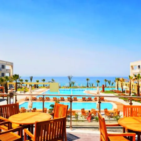 首都海岸度假村 Paphos